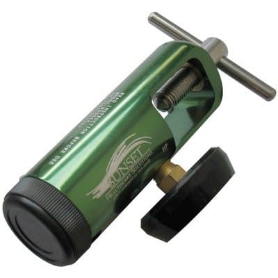 CGA 870 Style Oxygen Regulator - 0 to 8 L/Min (Barbed Outlet)