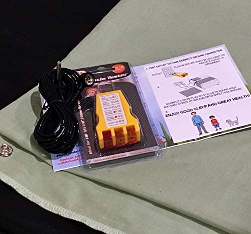 20x30 inches GREEN Grounding / Earthing Pillowcase / Universal Mat / Pets Mat. Stainless Steel micro fibers blended with cotton. Safe for kids / adults / pets. Best results in earthing! Washable, easy to use. HANDMADE IN USA.