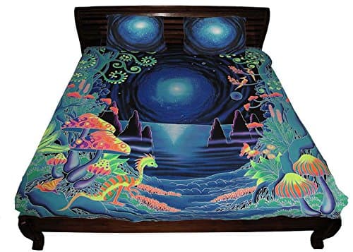 King-Size Bed Set Space Jungle Duvet Cover + 2 Pillowcases, Hand-Painted UV-Active, Trippy, Psychedelic Bedding. Quilt Cover, Bed-Set