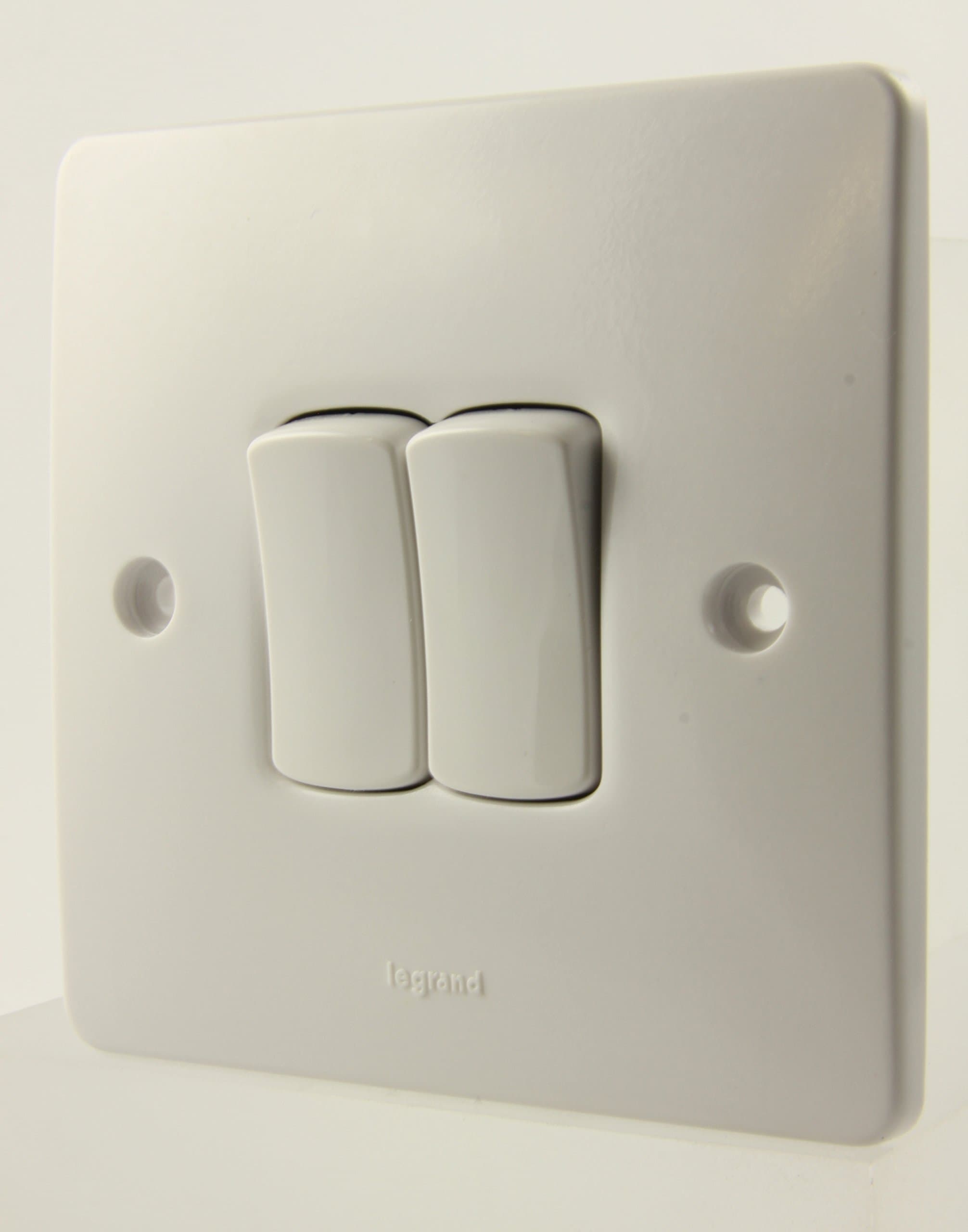 Synergy 7300 02-10a 2 Gang 2 Way Plate Switch