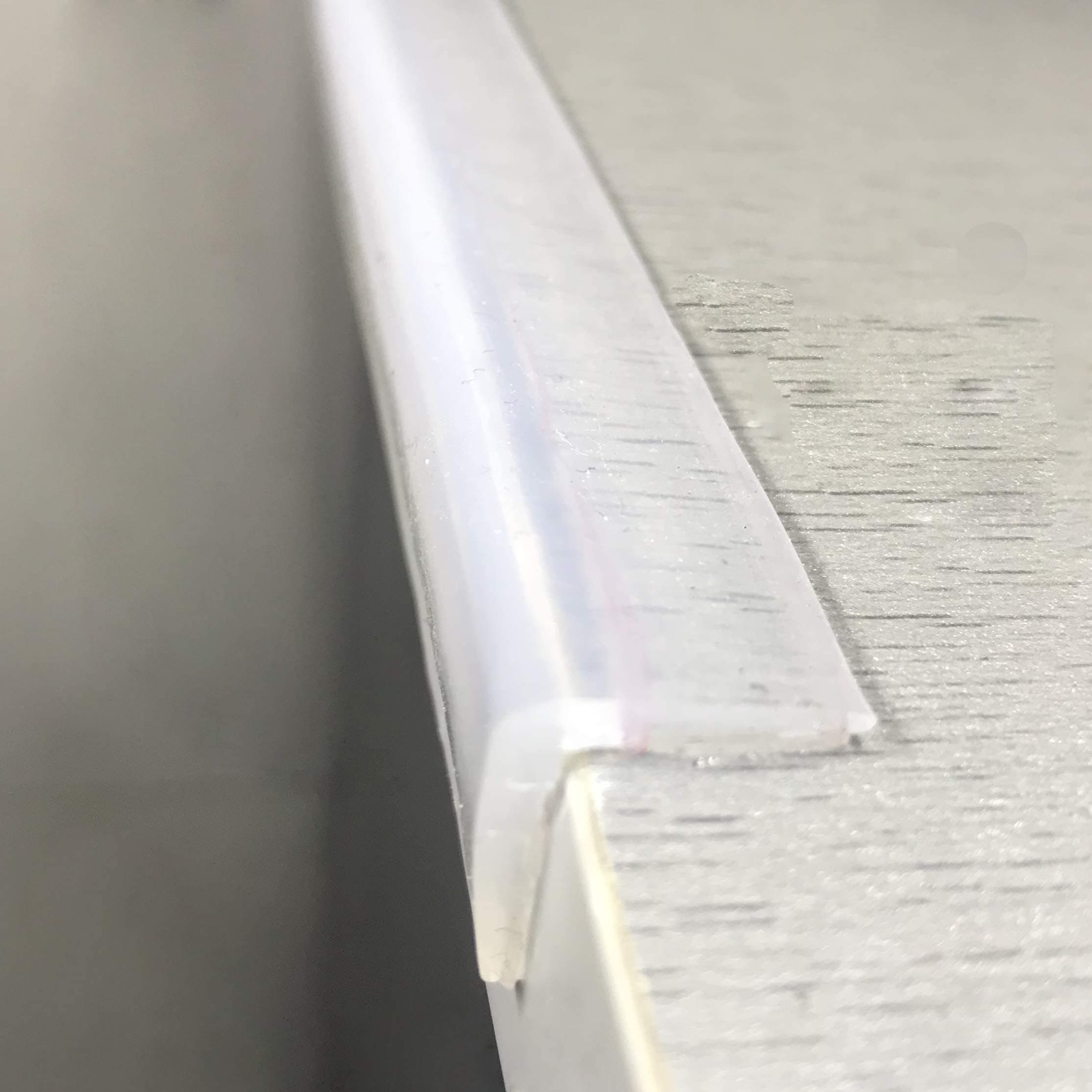 Angloria Baby Table Corner Protector, Transparent 100% Silicone Protection Corner Furniture for Children, Self-Adhesive Safety Anti-Shock Edge (1.5 x 1.5 cm Width, 2 m Length))