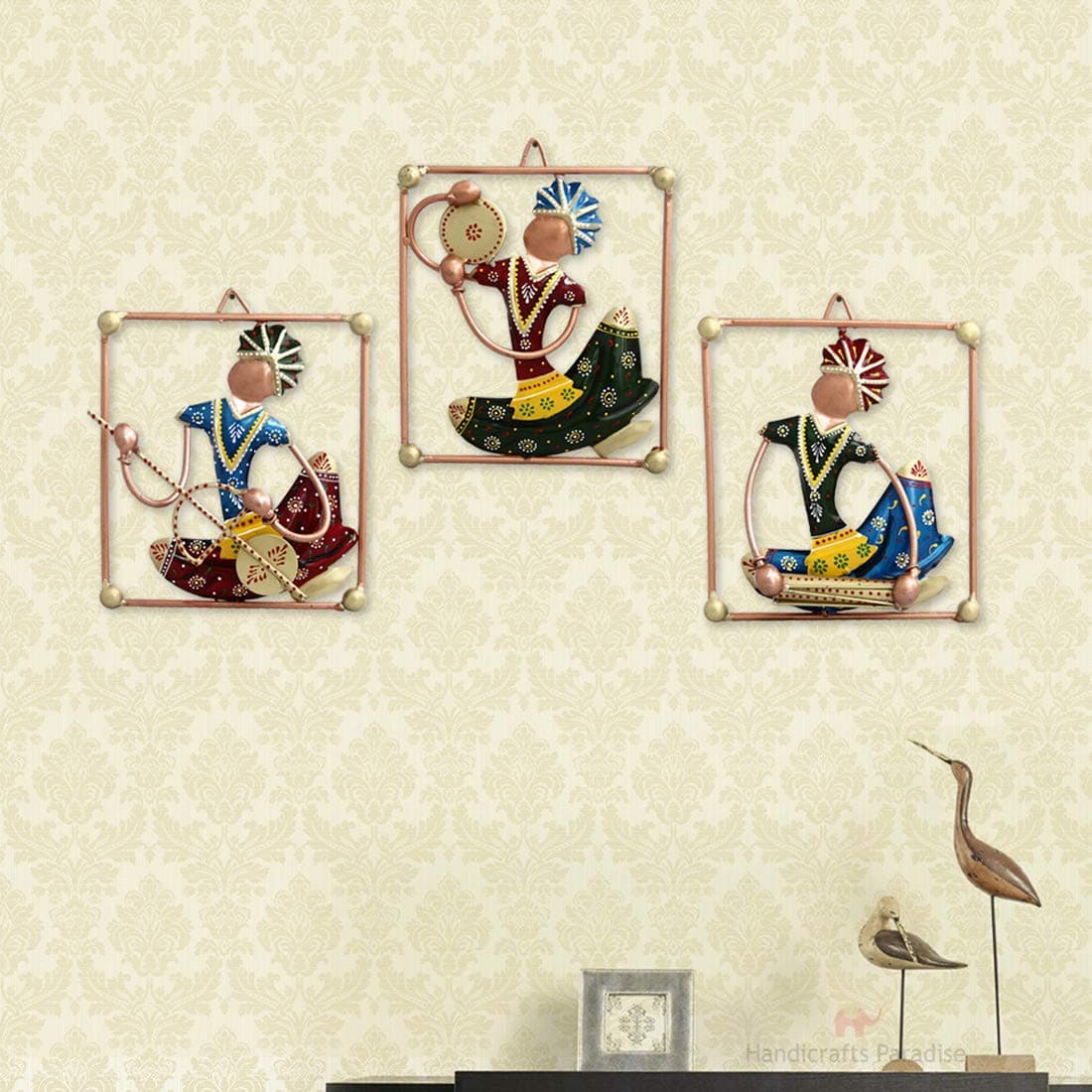 Handicrafts Paradise メタルパラダイス トライバル ラジャスターン ミュージカルウォールデコレーション ショーピース マルチカラー 7 x 8インチ