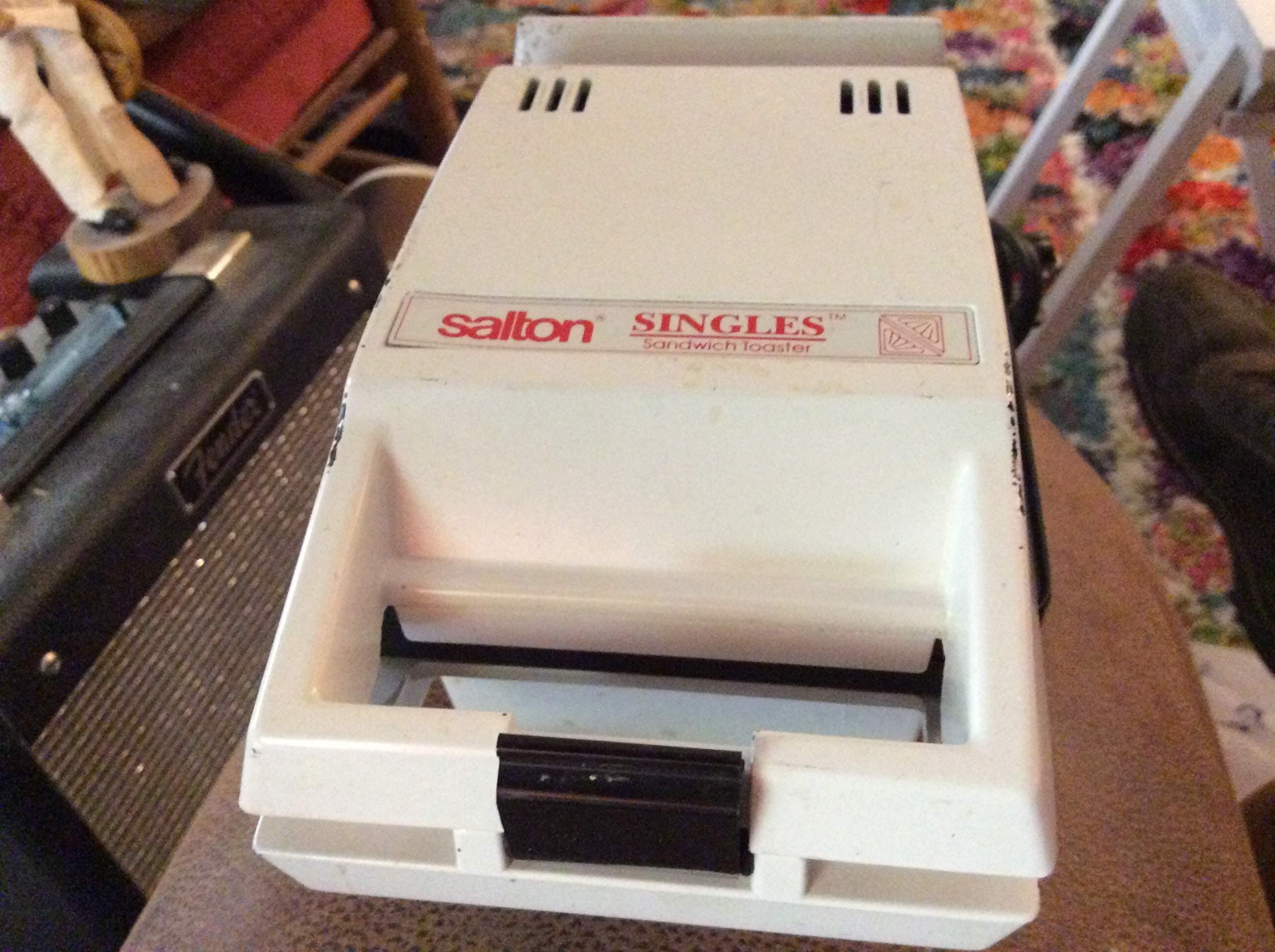 Salton Single Size Snack 'n' Sandwich Maker SA-1