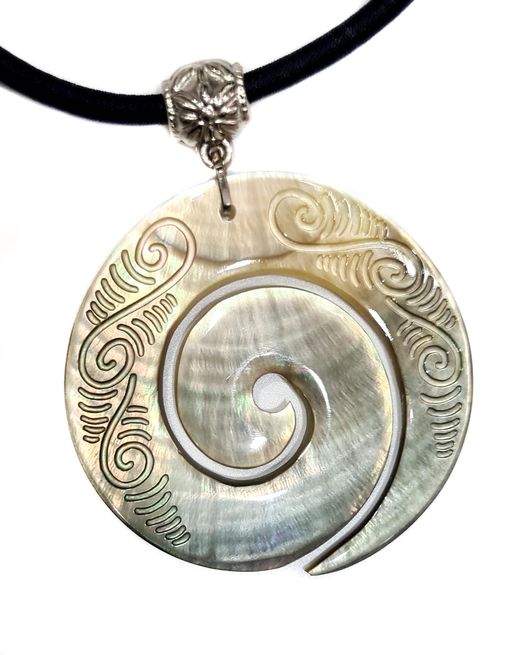Hand Carved Ethnic Design Natural Mother of Pearl Necklace, Handcrafted Māori Koru Peace Pendant Mother of Pearl Necklaces for Women, Handmade Adjustable Cord Seashell Necklace Jewelry CA239-N